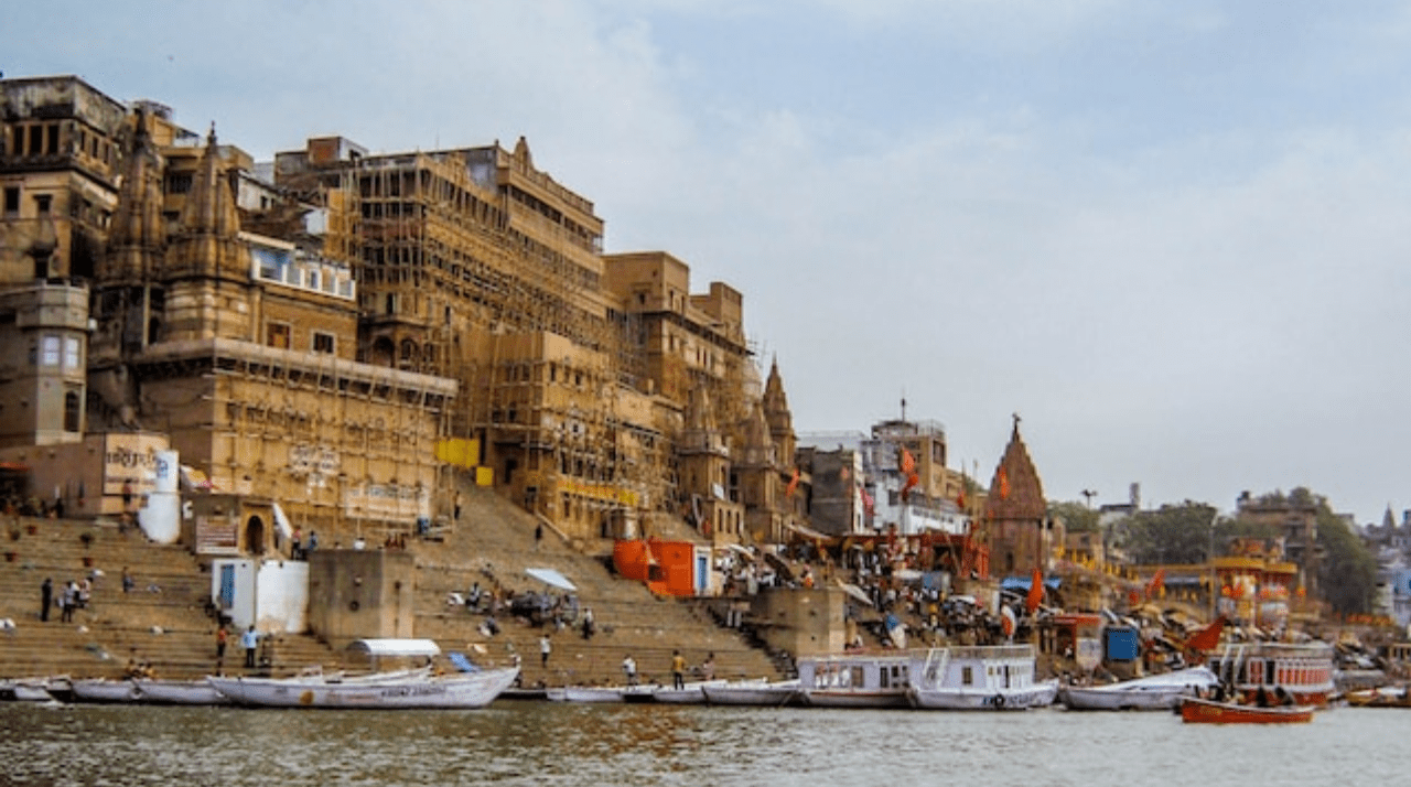 You are currently viewing Varanasi Travel Guide: Discover the Real City 2023