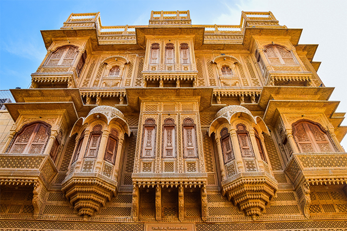 Read more about the article Top 10 places to visit in Jaisalmer – A Golden Journey